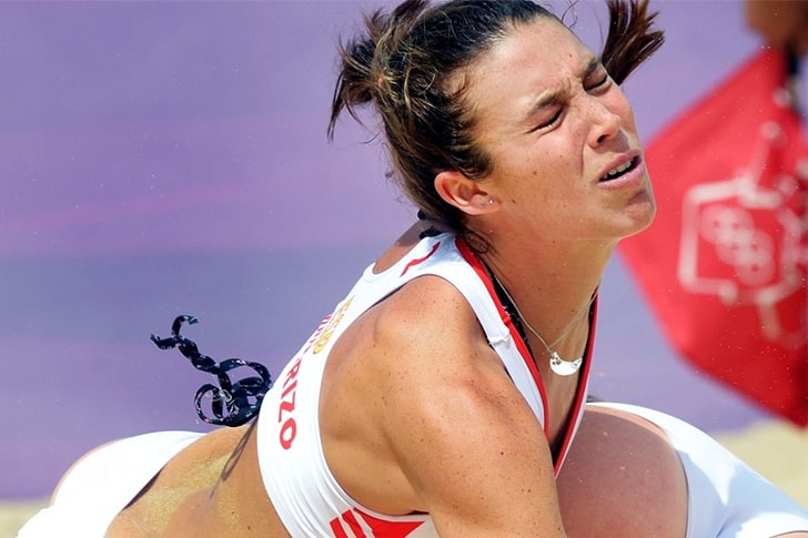 OUTRAGEOUS PHOTOS OF ATHLETES IN ACTION THAT ARE TIMED TO PERFECTION